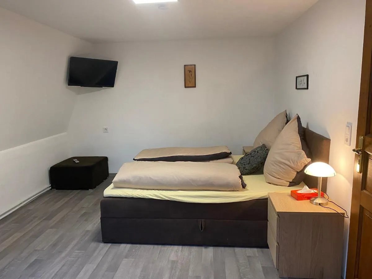 Zimmervermietung Abir Dresden 0*,